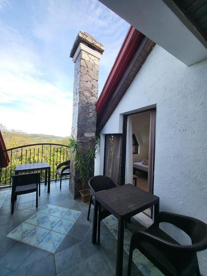 Angono El Castillo Bed And Breakfast المظهر الخارجي الصورة